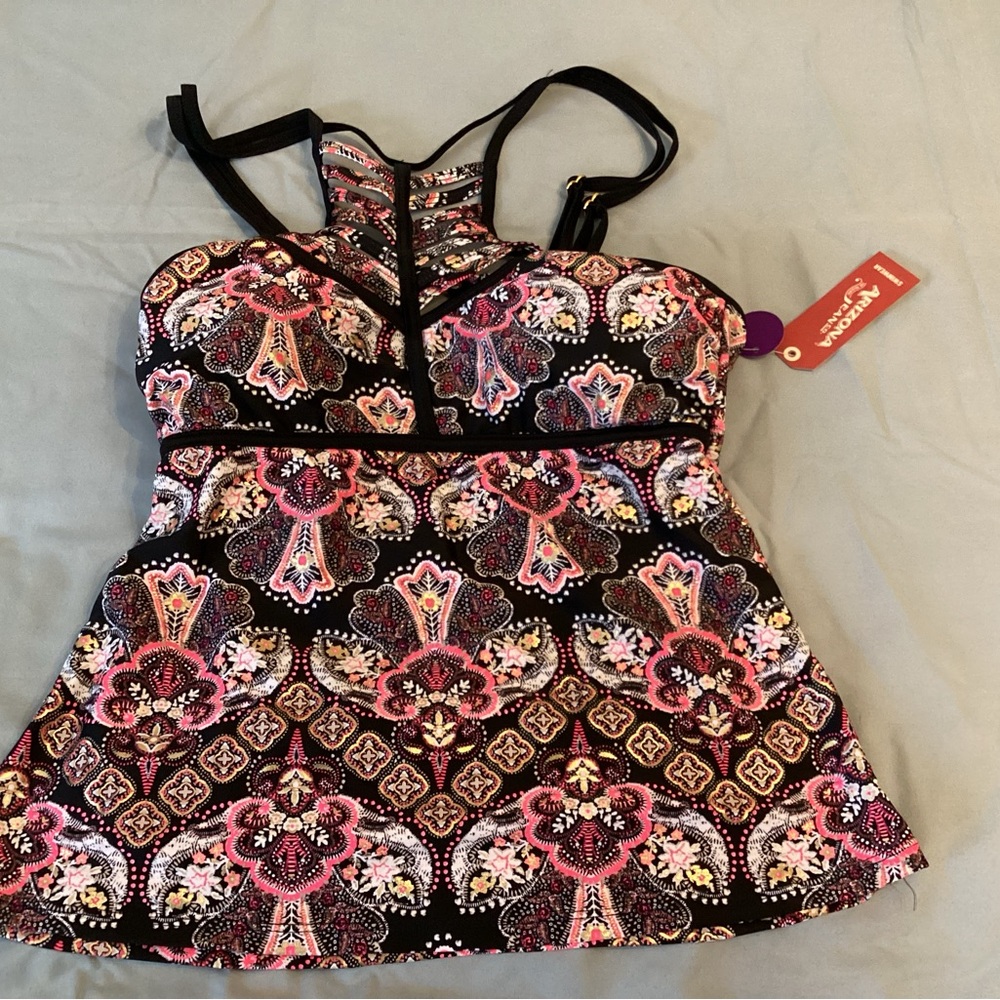 Women’s tankini top